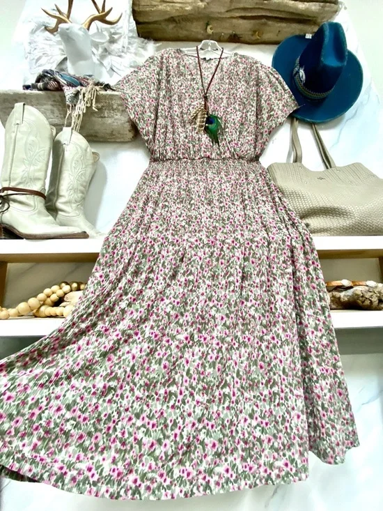 Prairie/farmhouse vibe maxi dress w shabby chic Country feel - Picture 1 of 12